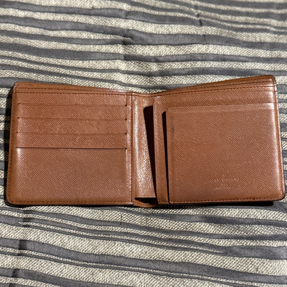 Vintage Louis Vuitton Men’s Wallet – Monogram Classic - Picture 6 of 6